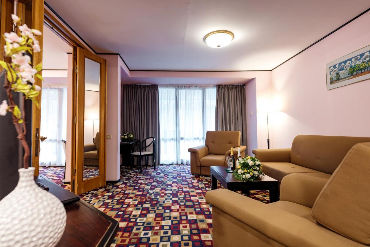 Hotel Mara Sinaia Exteriér fotografie