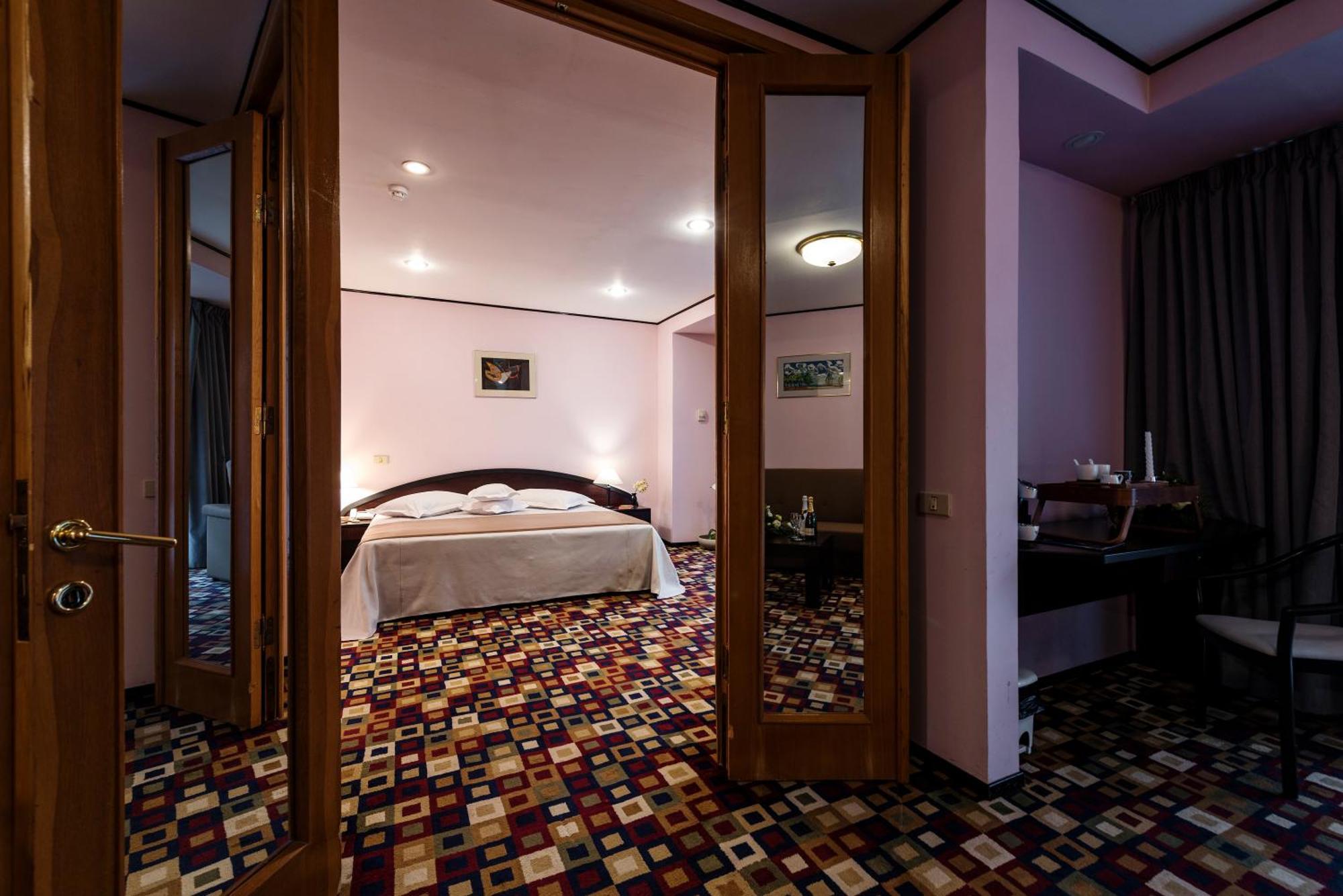 Hotel Mara Sinaia Exteriér fotografie